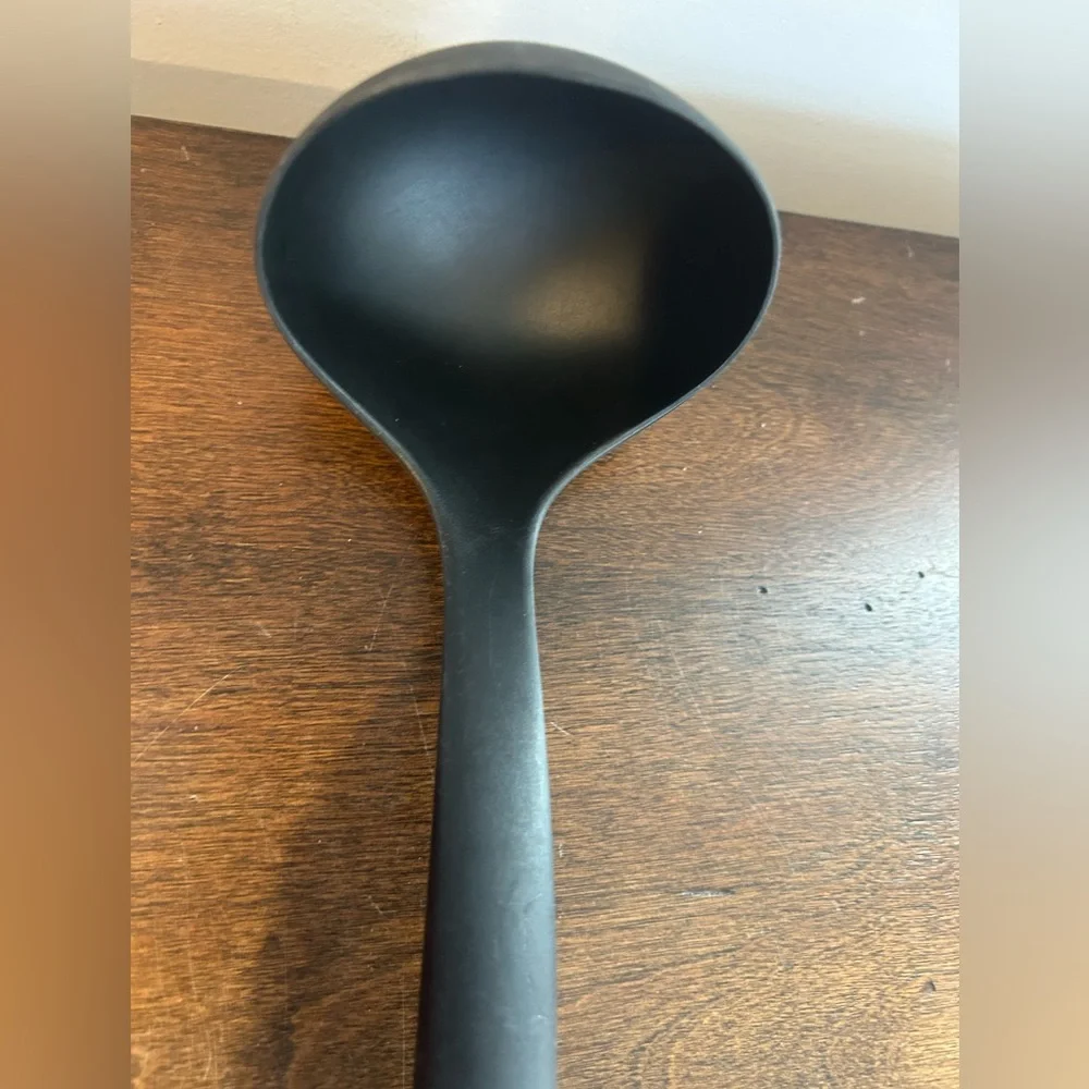 KitchenAid Black Ladle Heat Resistant Nylon Comfort Soft Grip Handle.